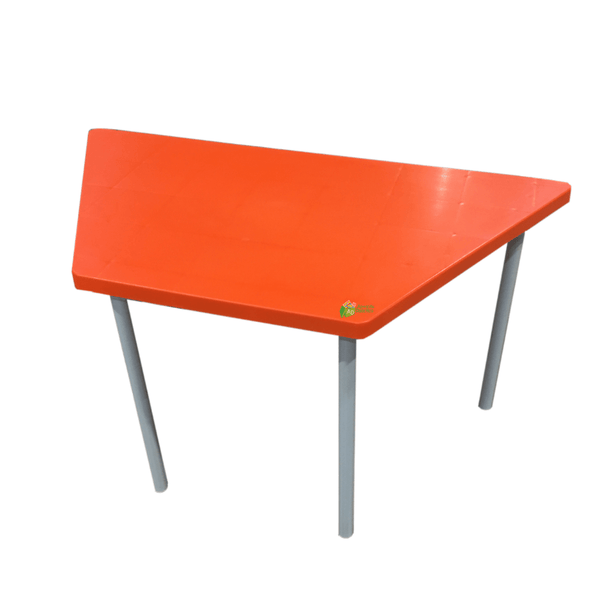 MESA INFANTIL TRAPEZOIDAL POLIPROPILENO (SOBRE PEDIDO)