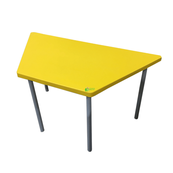 MESA INFANTIL TRAPEZOIDAL POLIPROPILENO (SOBRE PEDIDO)
